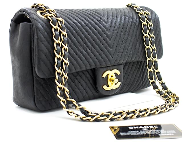 Chanel 2015 Bolso de hombro con solapa de cadena y pespunte en V de chevron Negro Cuero  ref.679637