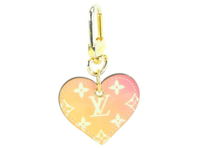 Louis Vuitton Rose Gradient Heart Love Lock New Bag Charm Pendentif Porte-clés Cuir  ref.679782