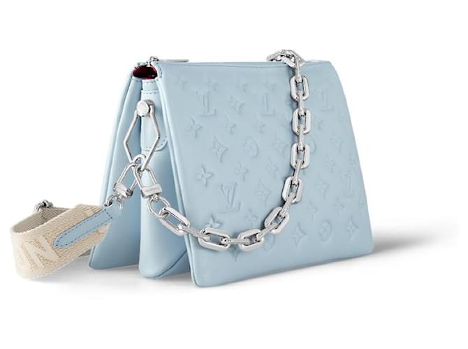 Louis Vuitton LV Coussin PM light blue Leather ref.679907 - Joli Closet