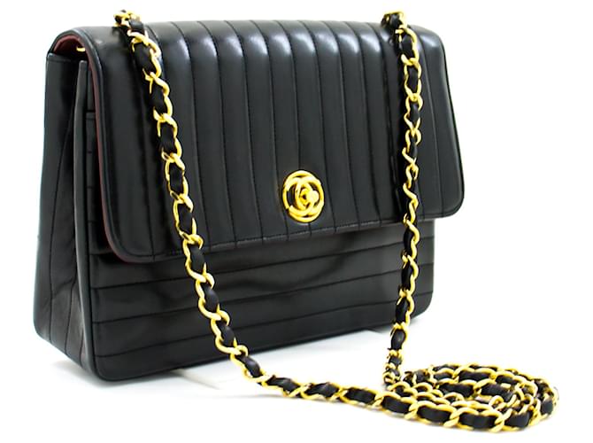 CHANEL Vintage Small Chain Shoulder Bag Crossbody Black Quilted Leather  ref.680375