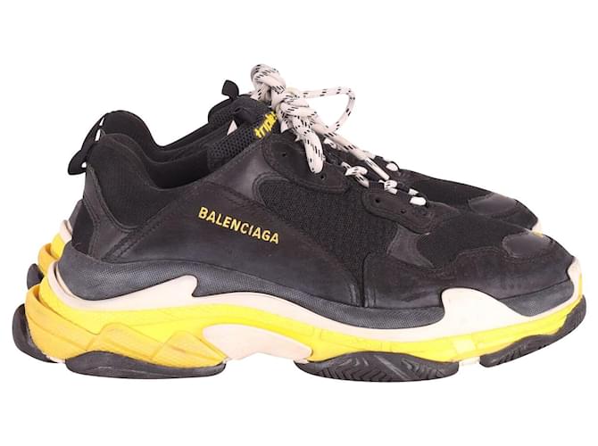 Sneakers Balenciaga Triple S in Poliestere Nero Giallo  ref.681034