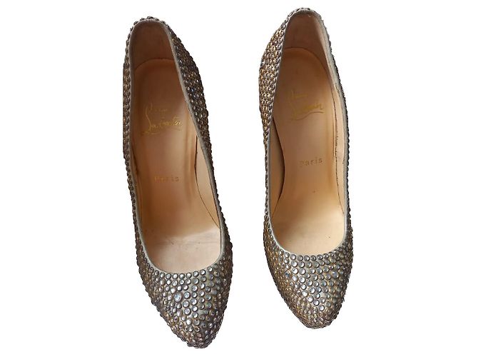Christian Louboutin Daffodile Dourado