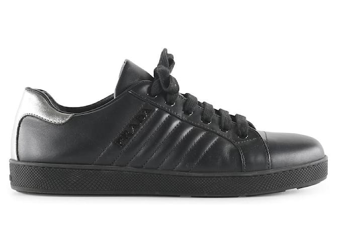 Prada Black Leather Low Top Sneakers  ref.683622