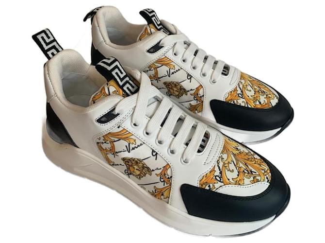 Versace sneakers Gold hardware Cloth  ref.684129