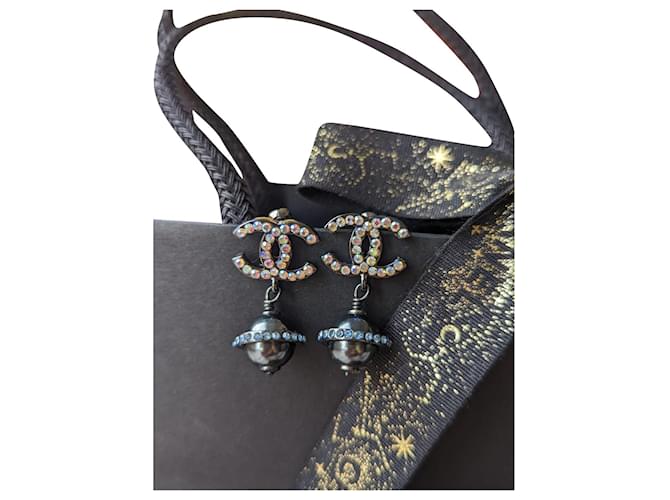 Chanel CC 17A logo crystal pearl drop classic BHW earrings in box Multiple  colors Metal ref.684290 - Joli Closet