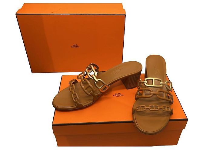 Hermès Sandals Cognac