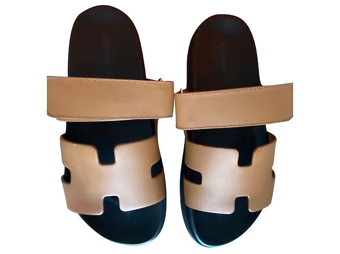 Hermès Chypres-Sandalen Hellbraun
