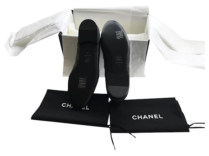 Chanel Cambon Negro Cuero  ref.707206