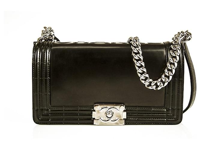 CHANEL Le Boy Medium Black Leather flap handbag or crossbody bag silver chain  ref.685656