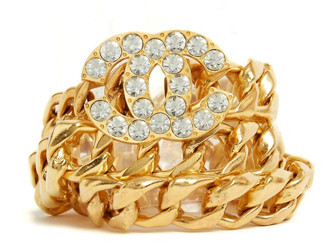 Cinto Chanel Corrente de Metal Dourado com Logo CC
