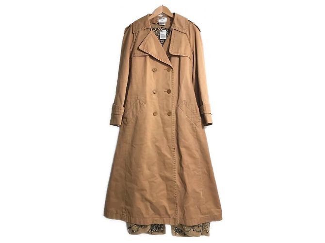 gabardina Chanel Beige