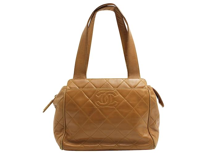 Chanel Vintage Tan Quilted Shoulder Bag Brown Leather ref.687422 - Joli  Closet