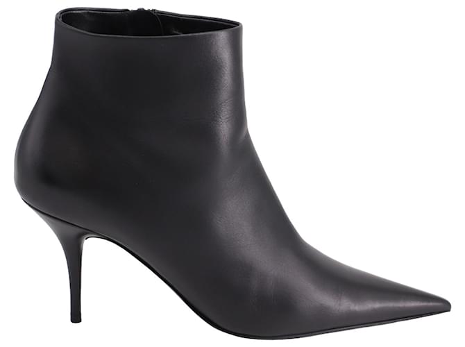 Balenciaga Pointed Ankle Boots in Black Leather  ref.689972