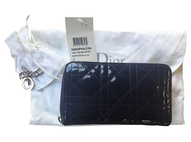 LADY DIOR