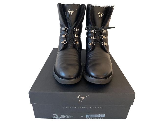 Giuseppe Zanotti Black Leather Combat Lace Up Boots