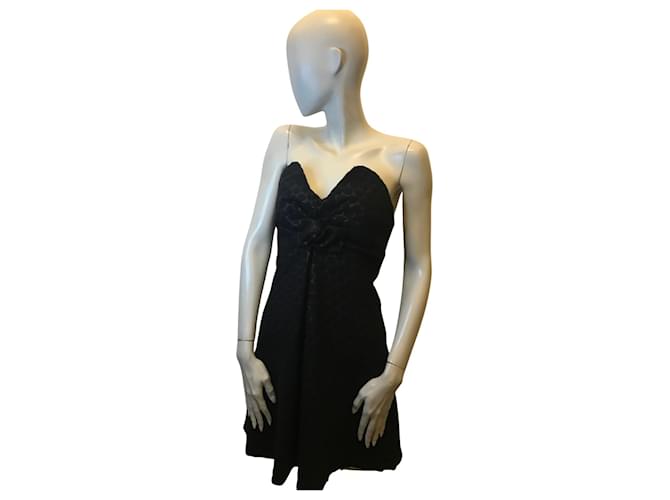 Tara Jarmon Strapless dress in wool blend Black Acrylic  ref.691266