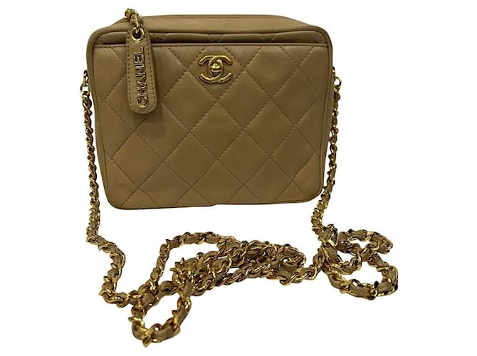 Timeless Chanel Handbags Beige Gold hardware Leather  ref.691309