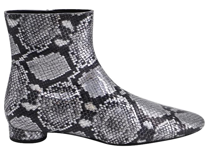 balenciaga Cagole ankle boots available on wwwjulianfashioncom   223283  pk