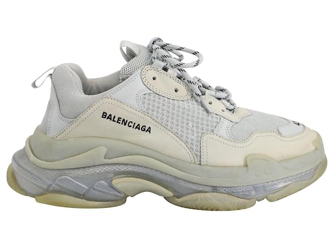 First Balenciaga Triple S Sneaker aus grauem Leder  ref.691999