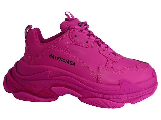 Balenciaga Triple S Sneakers aus fuchsiafarbenem Polyurethan Pink Leder  ref.694975