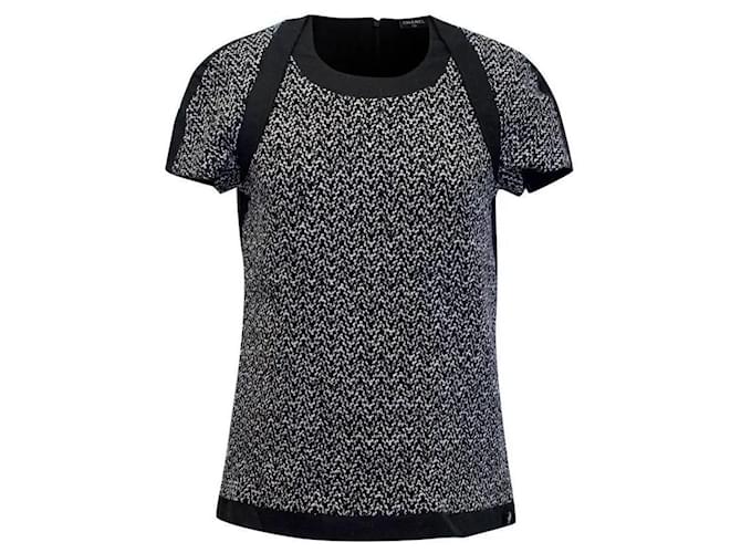 Chanel Blusa de tweed en mezcla de lana/cachemira en blanco y negro Talla superior FR 40  ref.695228