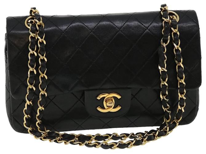 Chanel Matelassé 25 Sac Bandoulière Agneau Noir CC Auth 32438A  ref.695576