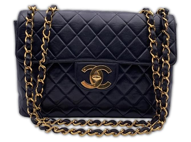 Timeless Chanel Aba Clássica Jumbo de Couro Acolchoado Preto 2.55 Bolsa de ombro  ref.696117