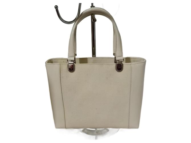 Christian Dior Handbags Eggshell Patent leather  ref.696170