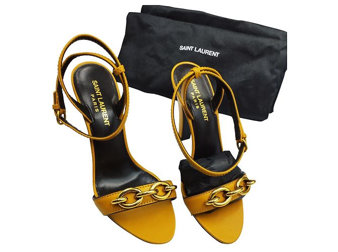Saint Laurent Le Maillon Sandalen Leder Hellbraun
