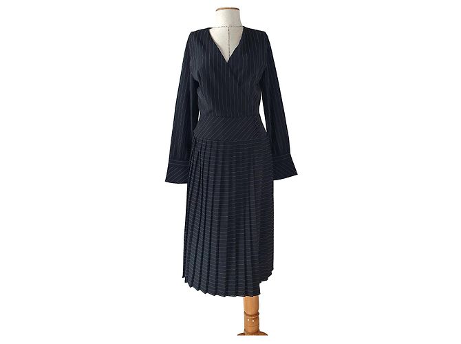 Vestido Gestuz Tara Preto Listrado Azul