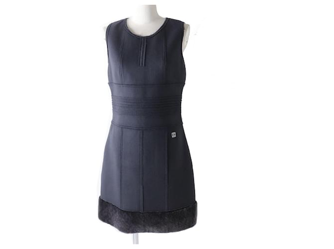 *Chanel 09Ein Damen ROBE Saum Eco Fur Cutoff Design Northri Wool Einteiler Schwarz 38 markiert Wolle  ref.699022