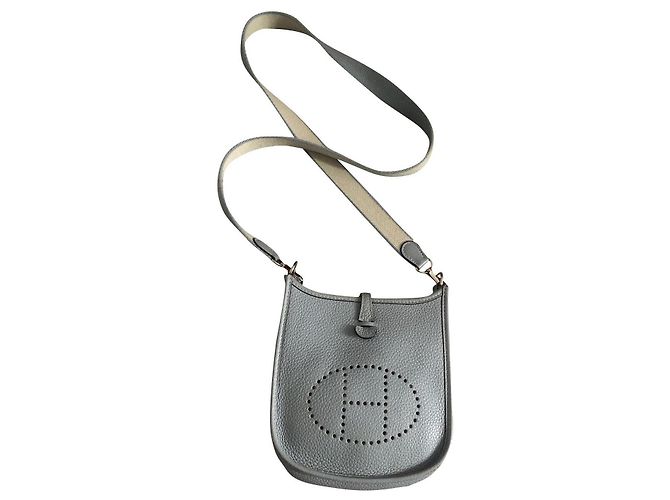 Sac à main Hermès Evelyne 16 Bleu Cuir