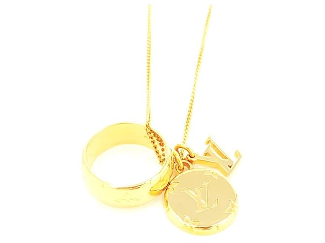 LOUIS VUITTON Necklace Pendant Accessories Ring Necklace Monogram Gold  Golden Metal ref.701462 - Joli Closet