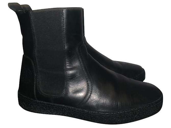 Chanel Boots Black Leather  ref.701989