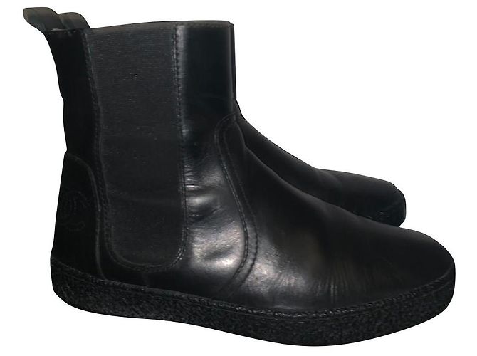 Botas Chanel de couro preto 39
