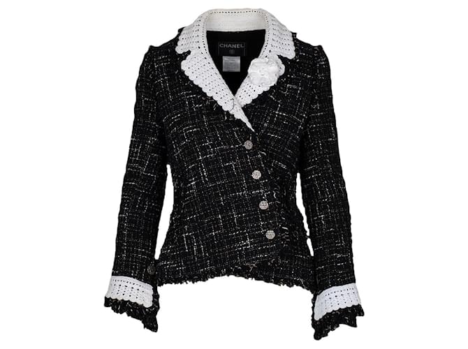 Blazer de tweed de Chanel con ribete de croché Negro  ref.703500