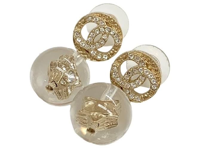 *CHANEL here mark rhinestone GP star star round pierced earrings gold Golden Gold-plated  ref.704406