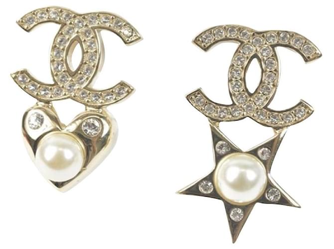 *Chanel Earring Coco Mark Pearl Rhinestone Star White Golden  ref.704410