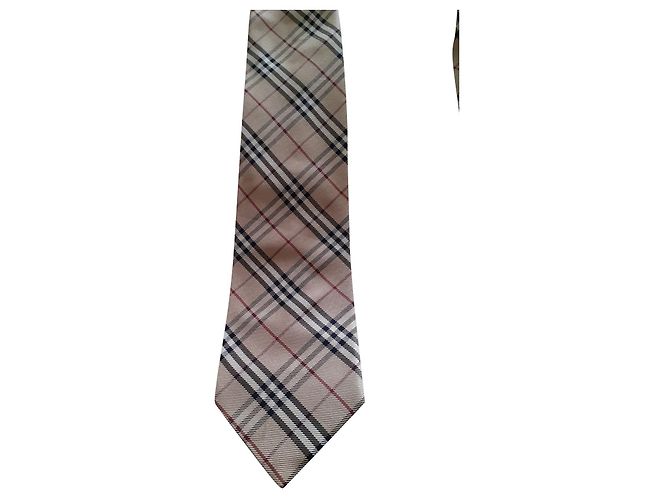 Cravate Burberry en soie dorée