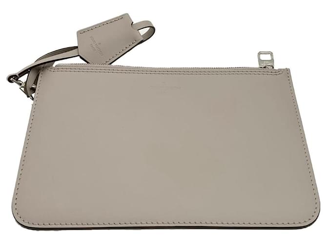 Louis Vuitton detachable pouch Grey Leather  ref.705174