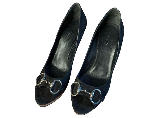 Escarpins Gucci en daim noir