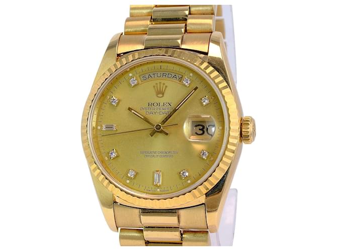 Rolex Mens Rolex Day-date 18k yellow gold champagne dial fluted bezel 36mm watch 18238  Metal  ref.706300