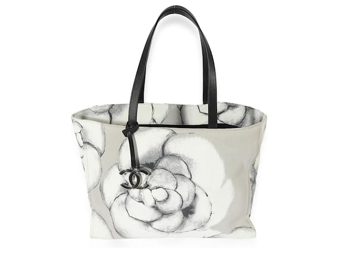 Chanel Grey Canvas Camellia Tote  Cloth  ref.706683