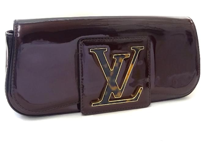 *Louis Vuitton Pochette Soby Verni Clutch Bag Feminina Amarant Purple Verni Roxo Couro Vermelho  ref.707196
