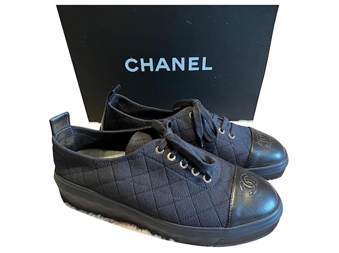 Chanel Sneakers Black Cloth  ref.707969
