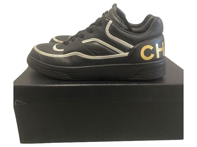 Chanel BASKETS TAILLE 40 EXCELLENT ÉTAT