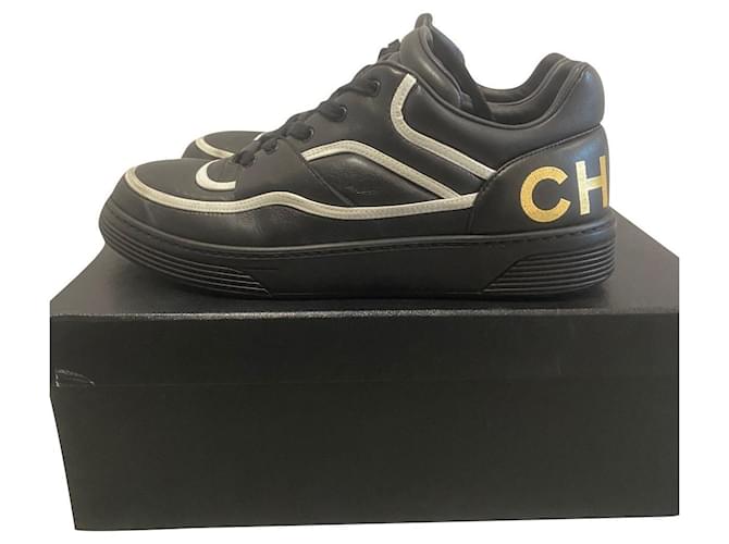 Chanel Taglia sneakers 40 Eccellente stato Nero Bianco Pelle Agnello Pelle  ref.708074