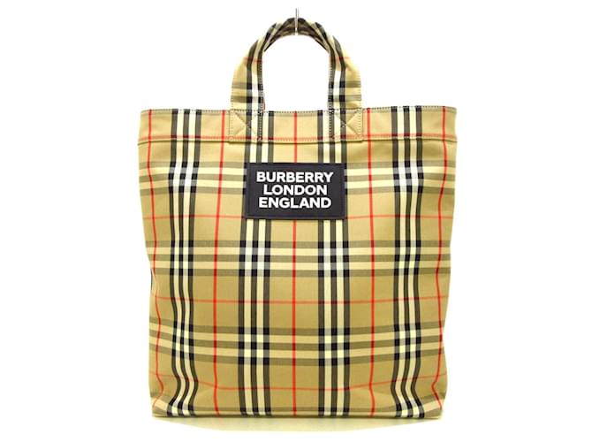 Burberry Bege Sintético  ref.709449