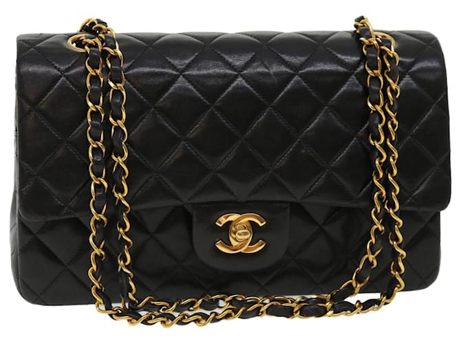 Chanel Matelassé 25 Borsa a tracolla con catena Turn Lock Pelle di agnello nera CC Auth 32796alla Nero  ref.710711