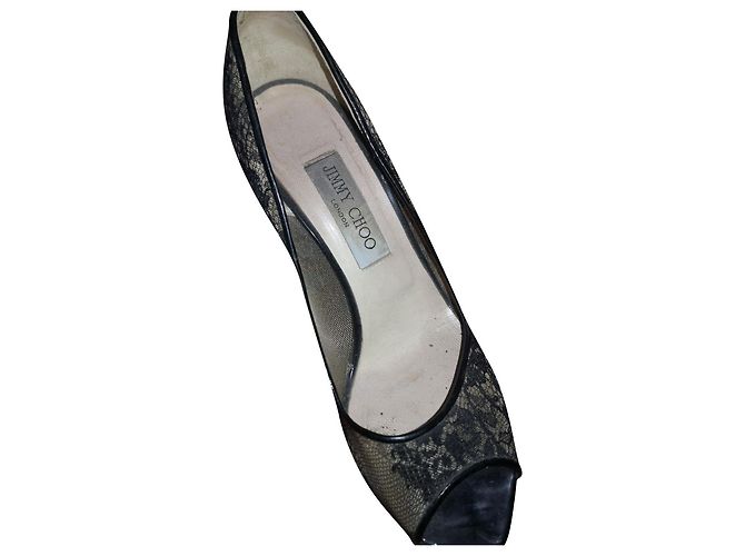 Jimmy Choo High Heels aus schwarzer Spitze